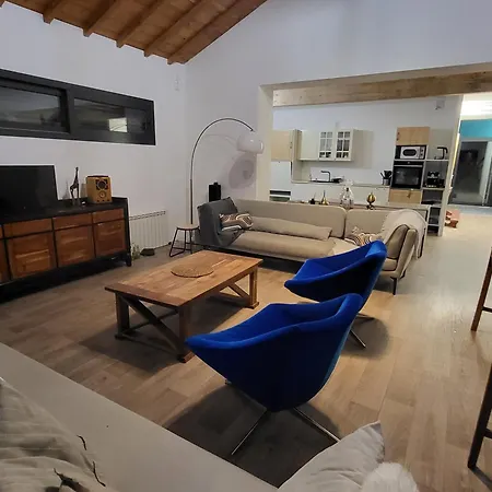 Maison Familiale *